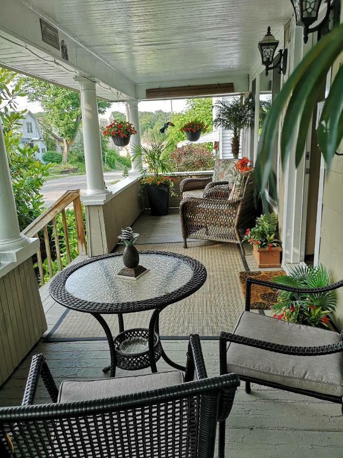 Your Oasis In Niagara Falls Canada Exterior foto